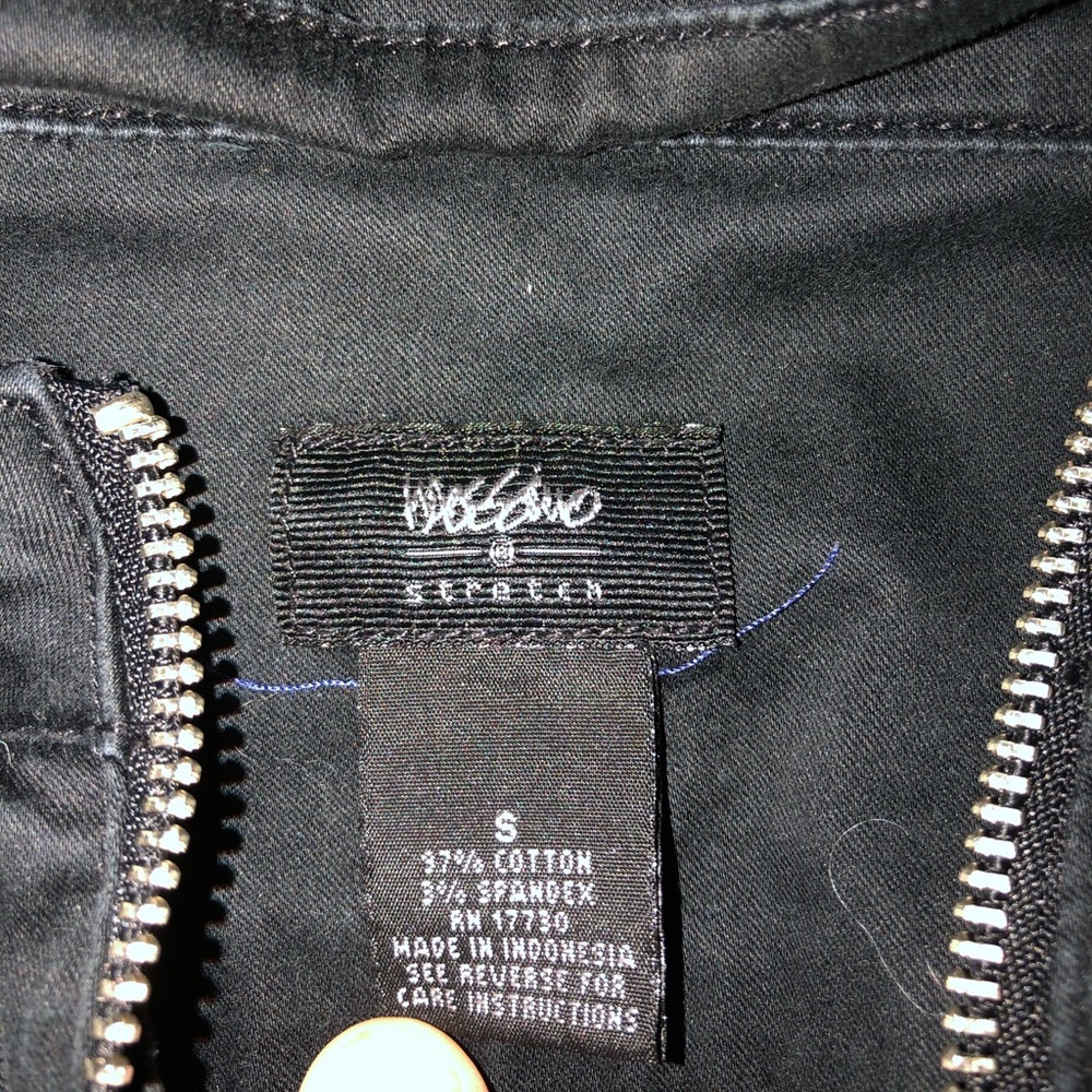 Jacket - Picture 2 of 3